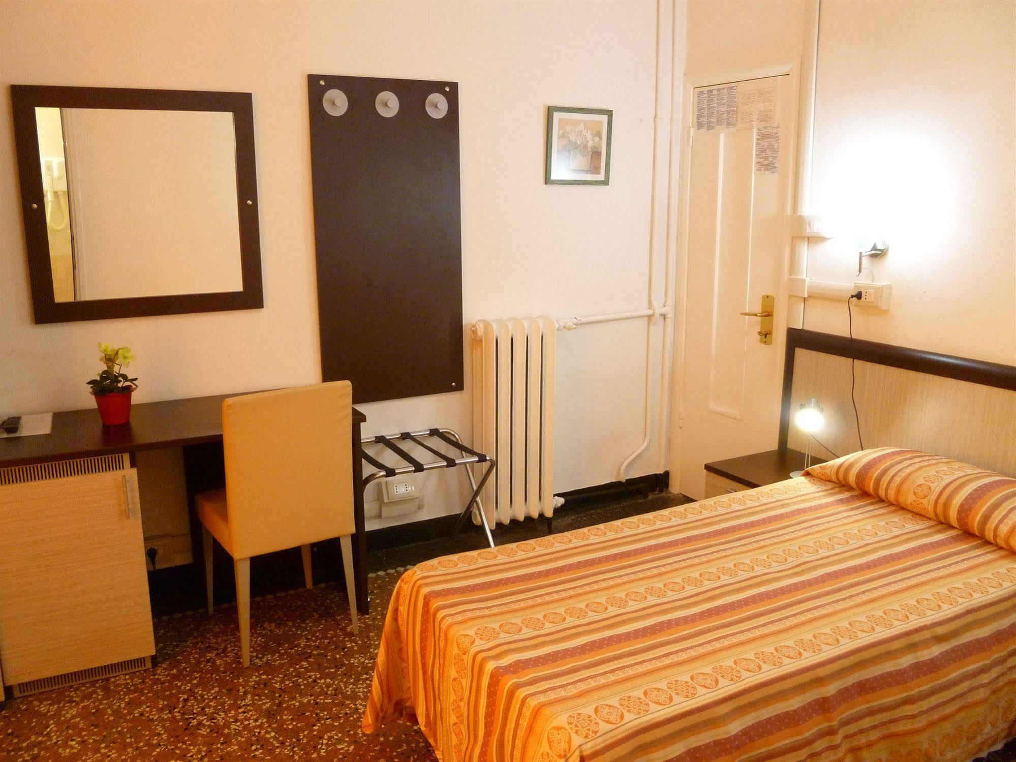 Hotel Agnello D'Oro Genova Exterior photo